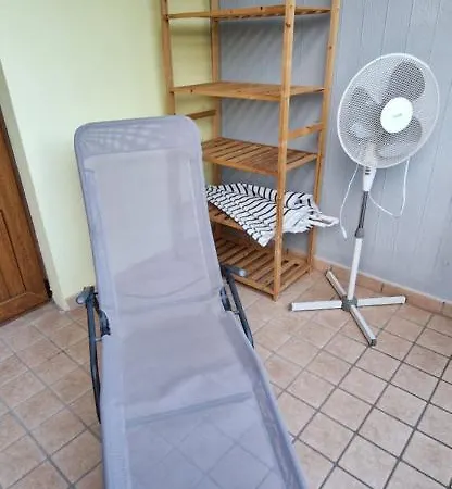 1-zimmer In Mit Gemeinschaftspool * אפריליה מאריטימה