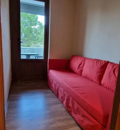 1-zimmer In Mit Gemeinschaftspool